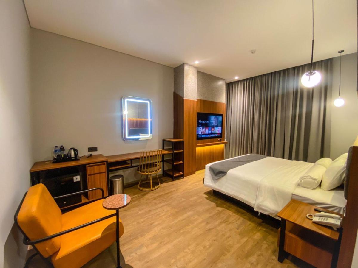 Nata Azana Hotel Solo מראה חיצוני תמונה
