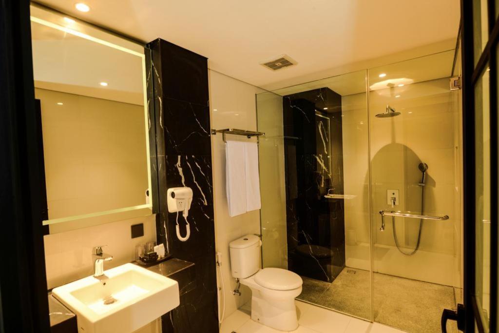 Nata Azana Hotel Solo מראה חיצוני תמונה